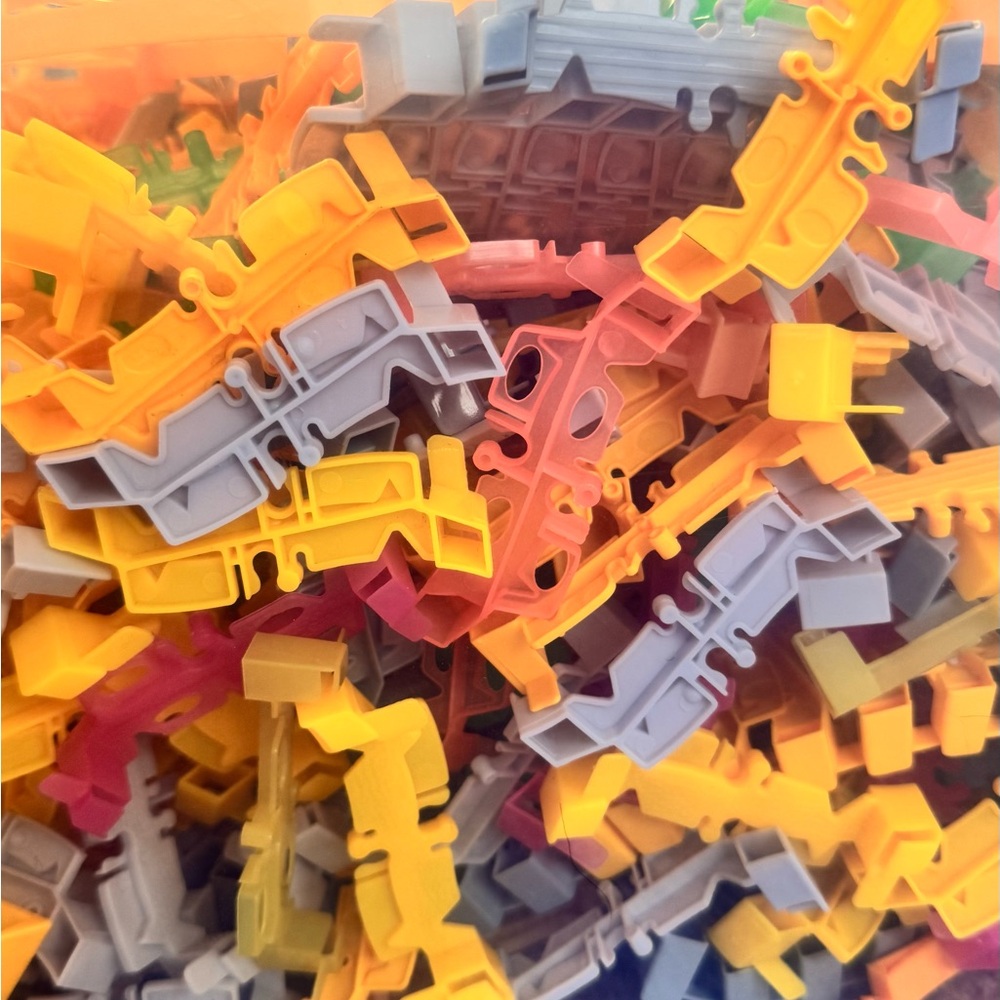 Colorful Building Racetrack/Construction Set for Kids